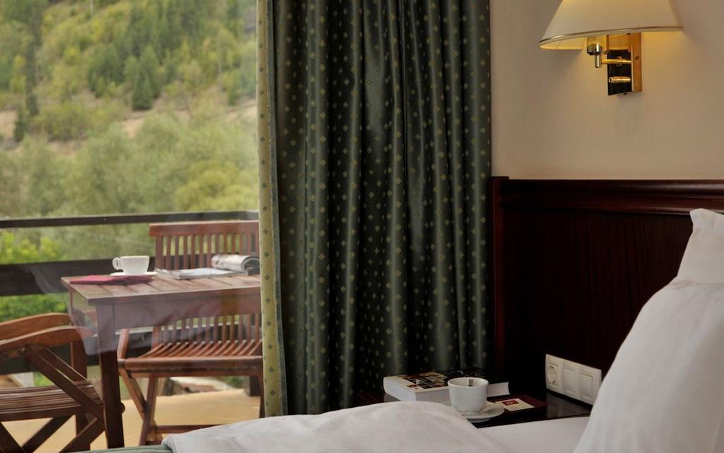 Zan Hotel Войняса Стая снимка