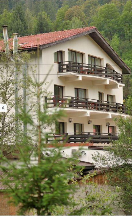 Zan Hotel Войняса Екстериор снимка