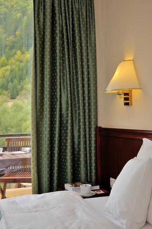 Zan Hotel Войняса Стая снимка